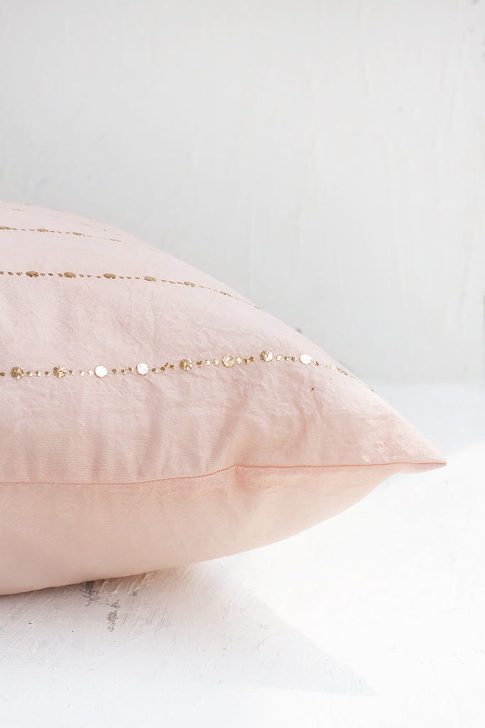 Nishaat Cushion Cover Rose